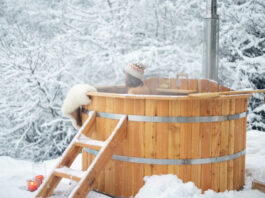 Vildmarksbad Test 2025 – De 6 bedste vildmarksbade Vildmarksbad i træ