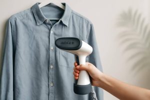 Tøjdamper virker ikke? Komplet guide til fejlfinding, problemer og sikre løsninger -  - Professional illustration and visual guide