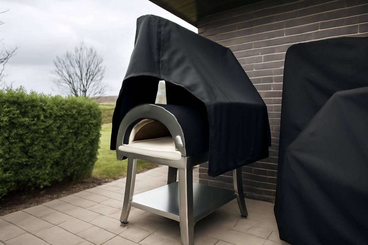 Beskytte pizzaovnen mod vejr og vind: placering, overtræk og vinteropbevaring - Det danske klima er hårdt ved alt, der står ude året rundt, og ...